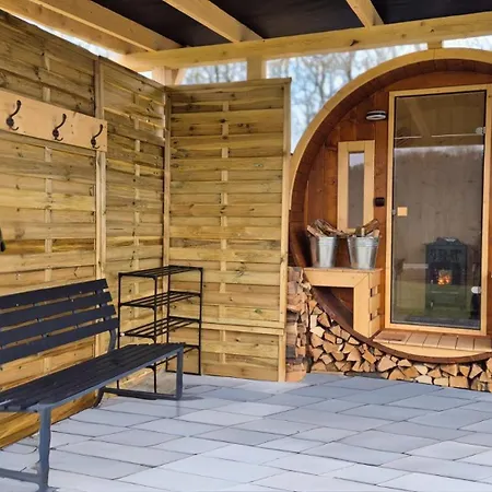 Family Wellness Jacuzzi Sauna Wood Fired Hot Tub 8 Min From Heviz * Rezi