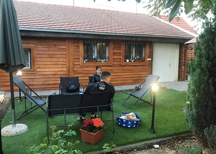 Family Wellness Jacuzzi Sauna Wood Fired Hot Tub 8 Min From Heviz Apartment