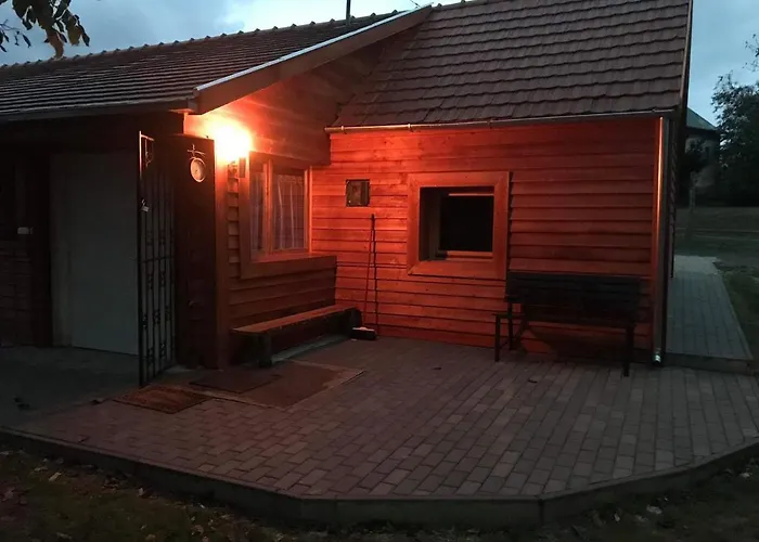 Apartment Family Wellness Jacuzzi Sauna Wood Fired Hot Tub 8 Min From Heviz Rezi