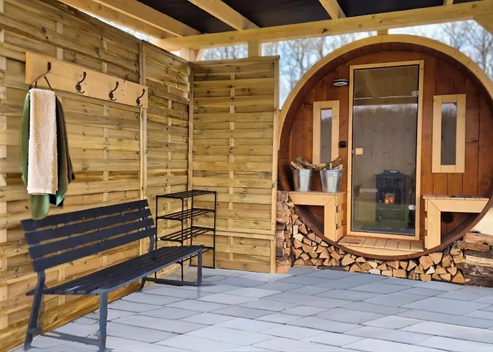 Family Wellness Jacuzzi Sauna Wood Fired Hot Tub 8 Min From Heviz * Rezi